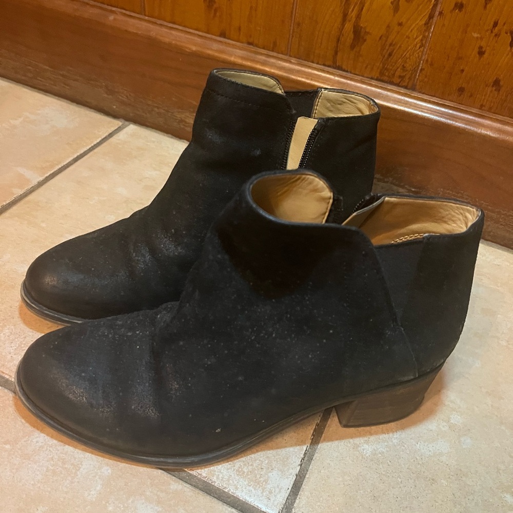 Franco sarto black suede ankle boots size 9